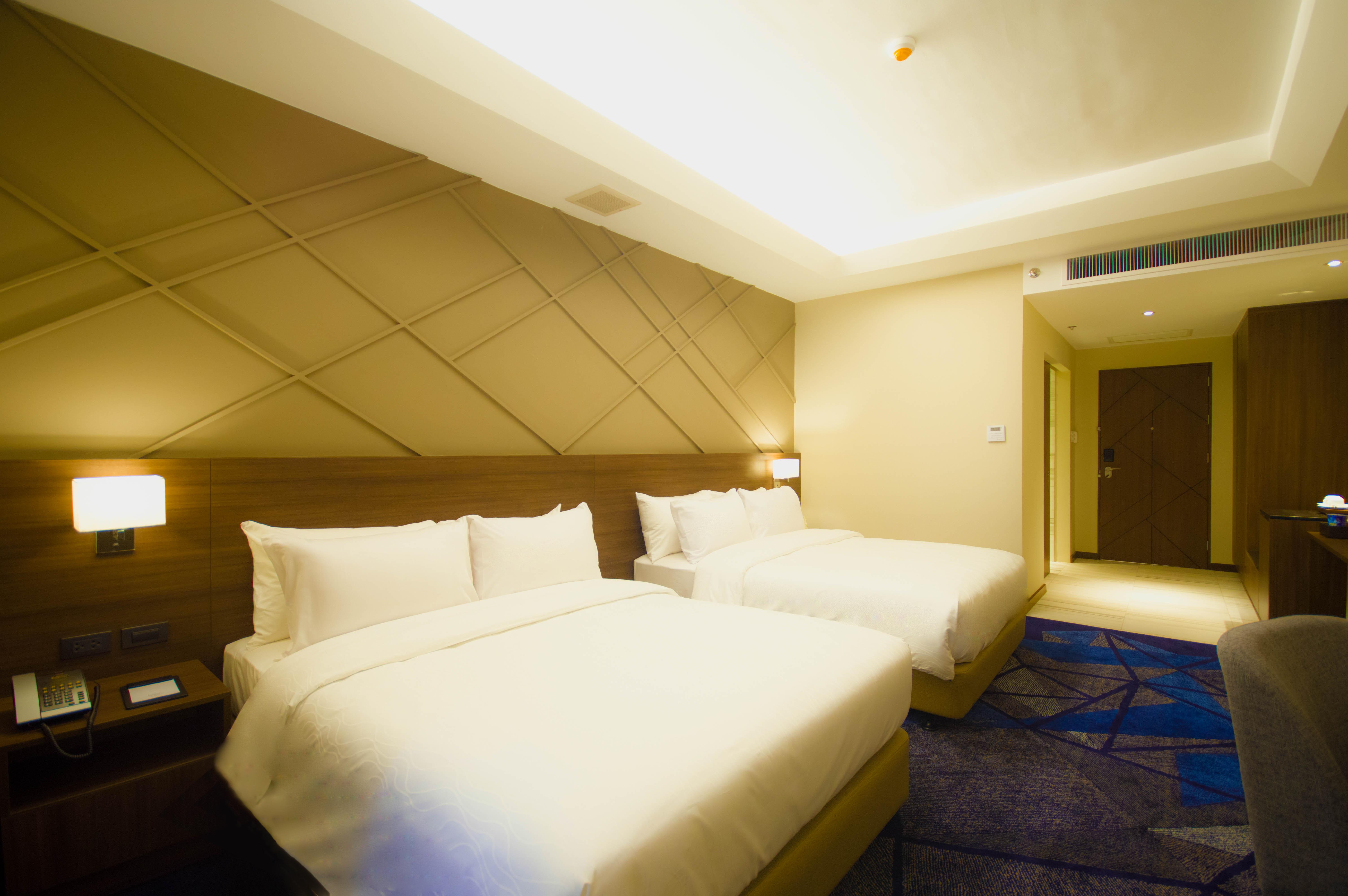 Luxent Hotel Quezon City Exterior foto