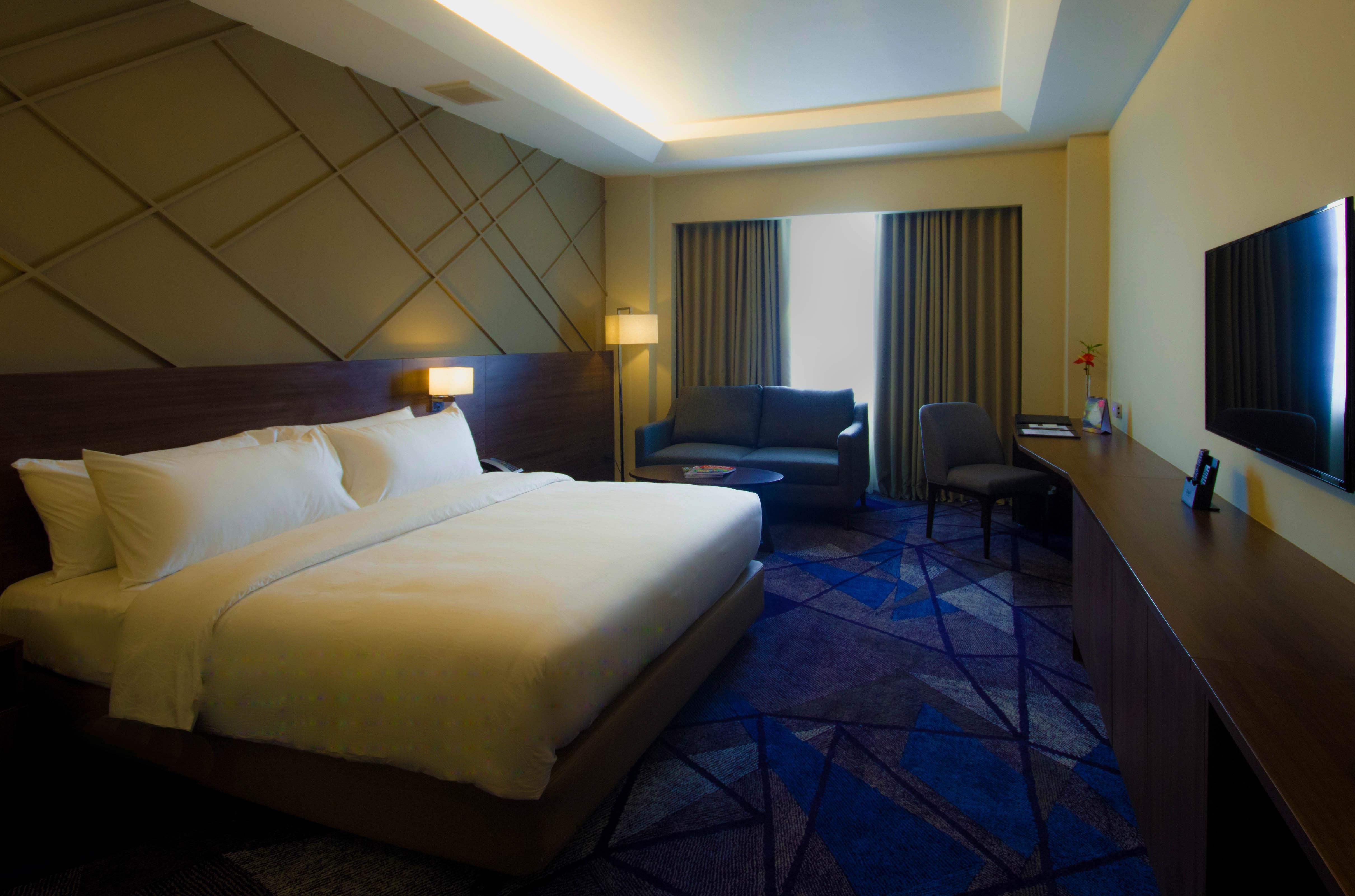 Luxent Hotel Quezon City Exterior foto