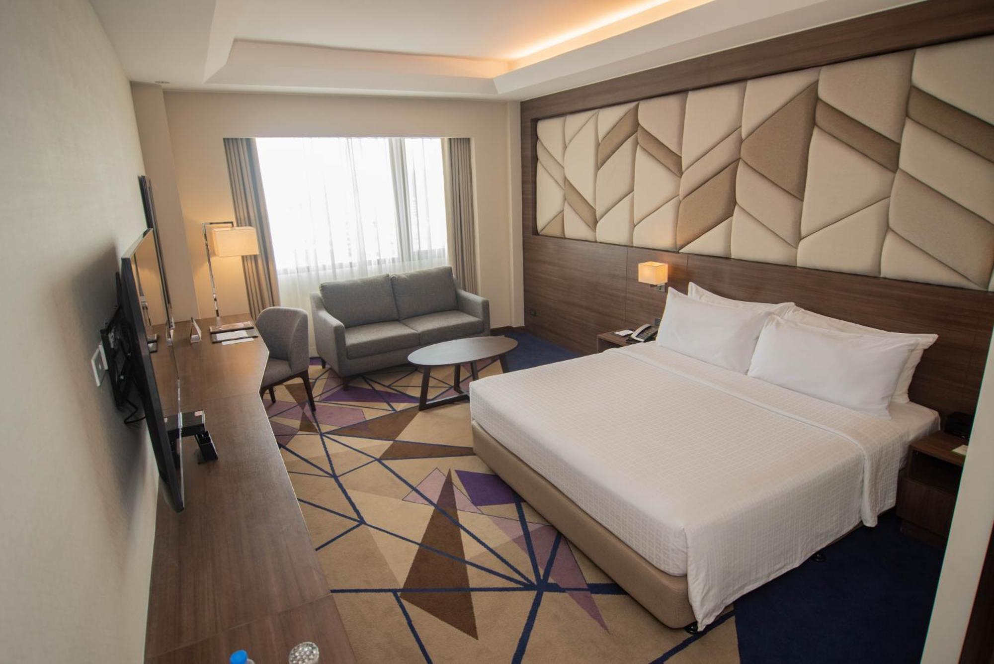 Luxent Hotel Quezon City Exterior foto