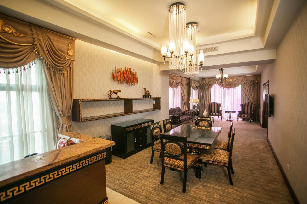 Luxent Hotel Quezon City Exterior foto