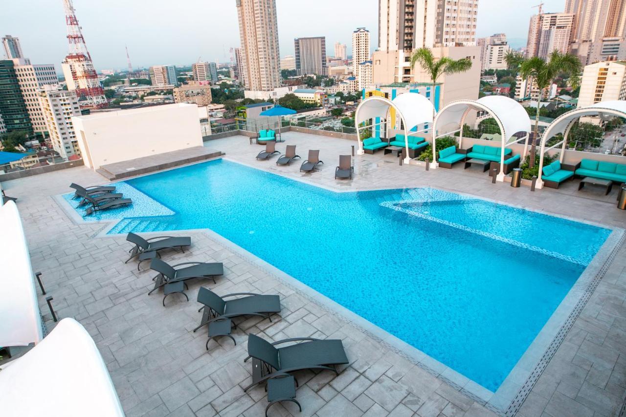 Luxent Hotel Quezon City Exterior foto